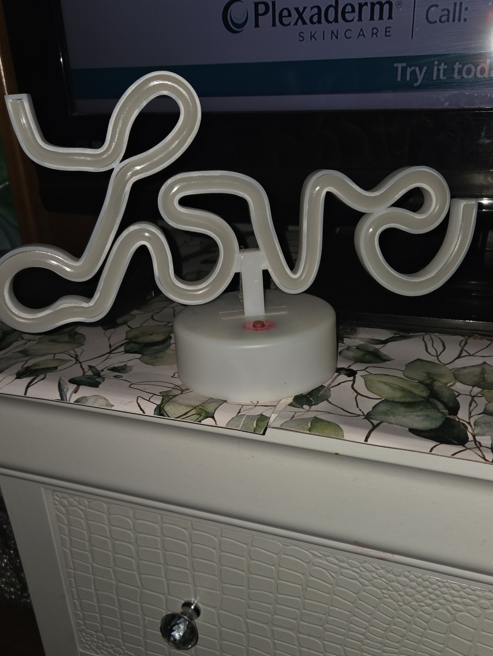 'Love' LED Neon Accent Light -